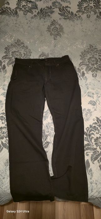 Ризи и дънки в добро състояние