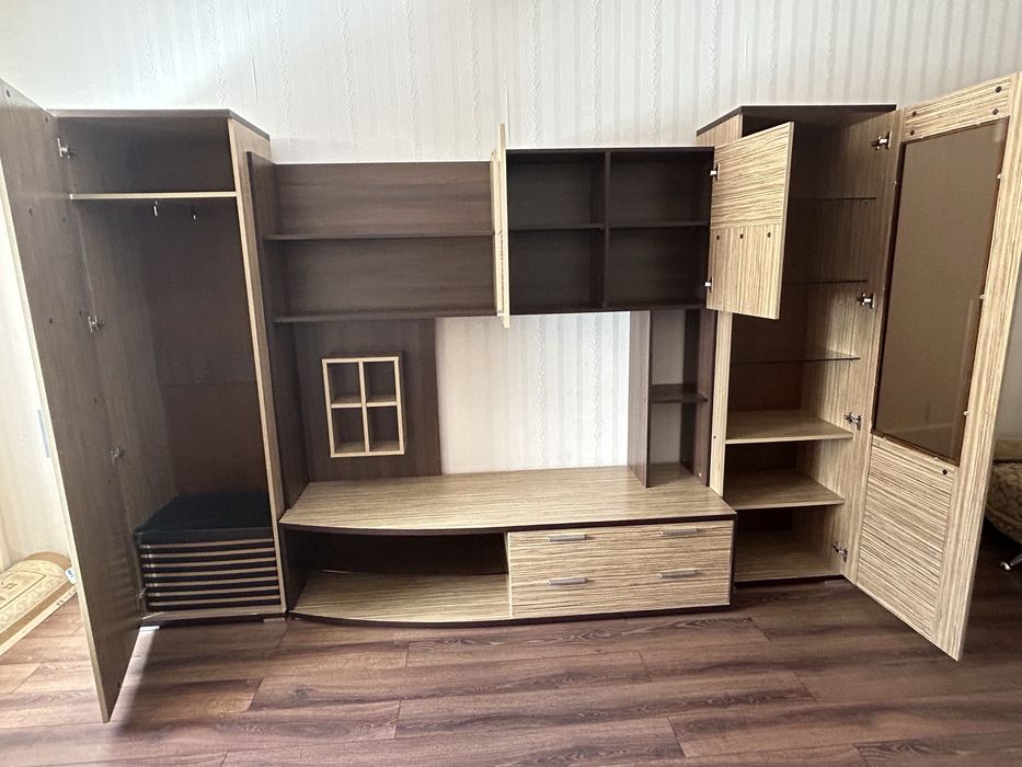 Шкаф для гостиной