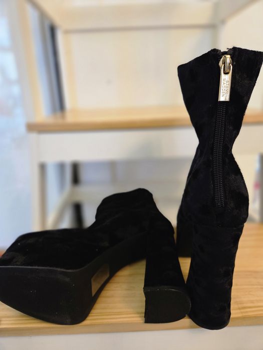 Ghete Steve Madden, noi, numarul 37