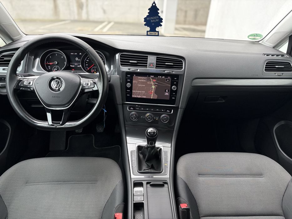Volkswagen Golf/An 2018/Volan Incalzit/ACC/Faruri Xenon/Park Assist
