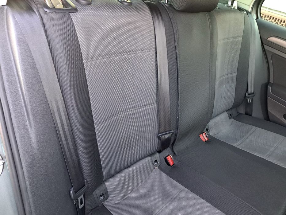 Huse Volkswagen Golf 7 – stare foarte bună / noi