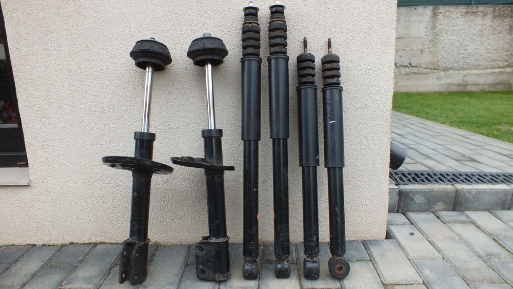 Amortizoare pentru Dacia Logan din dezmembrari, fata si spate.
