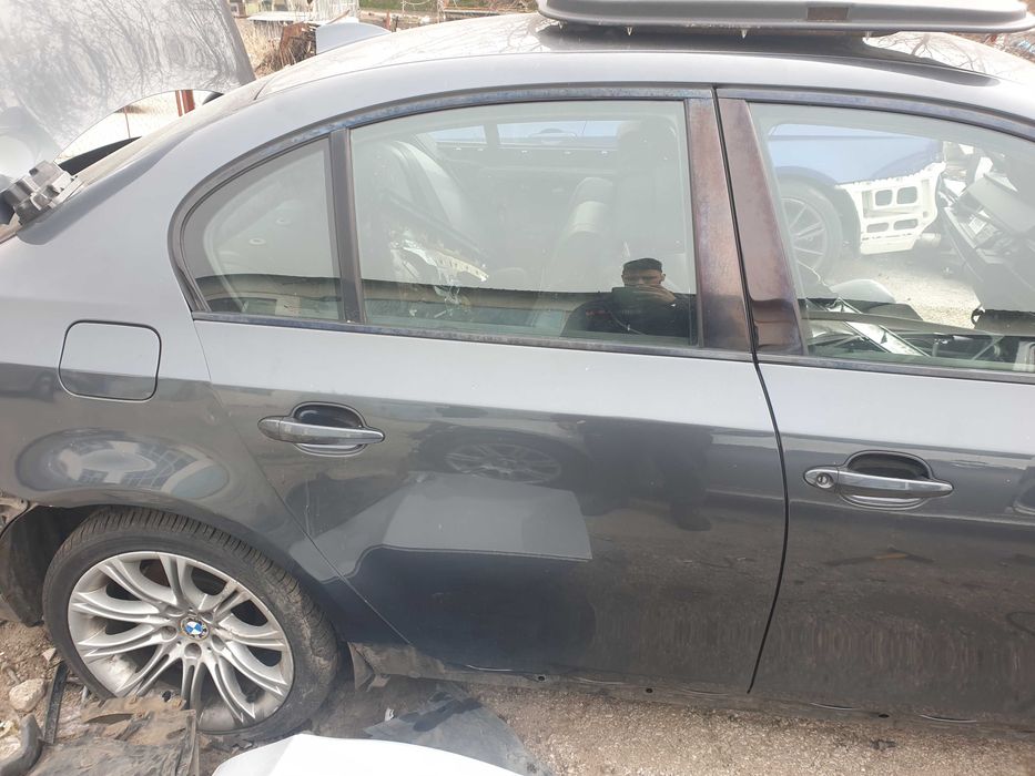 Задна дясна врата (A68 Platingrau Metallic) - БМВ/BMW - E60