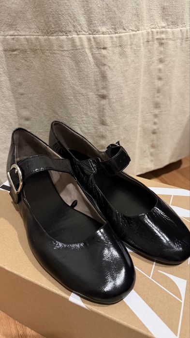 Кожаная обувь Zara 39 размера