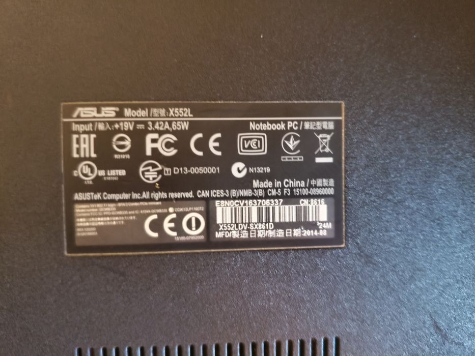 Vând Laptop asus X552L i3 placa video 820m