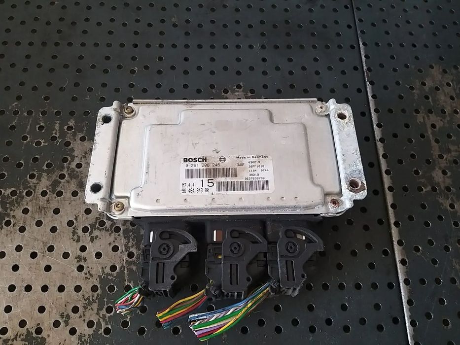 Ecu calculator motor 1.0 b citroen saxo 0261206246 9648484380