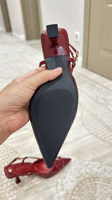 Модные босоножки