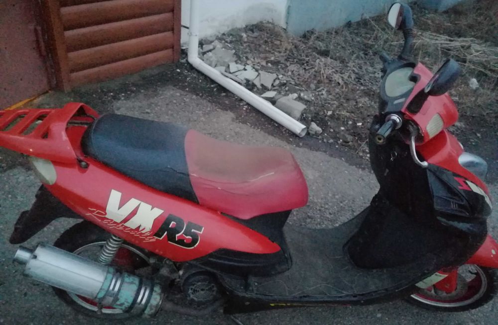 Скутер HL 150T-4F