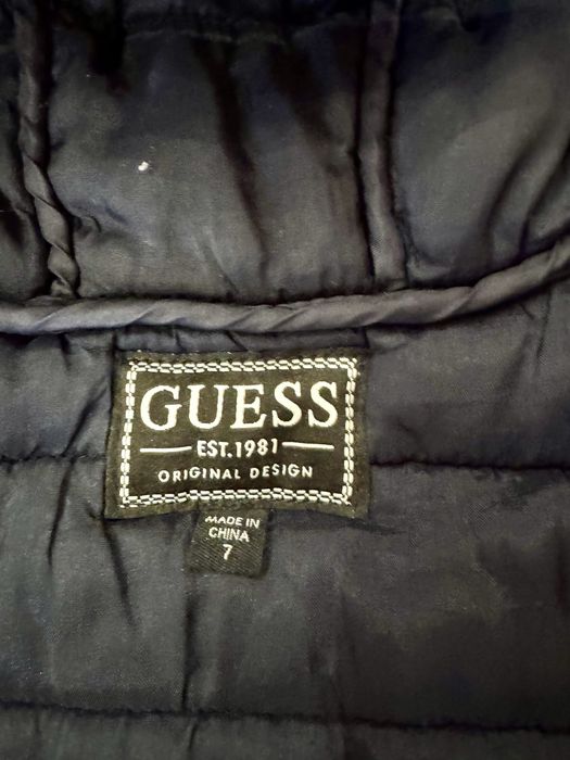 Пролетно яке на GUESS 7 год