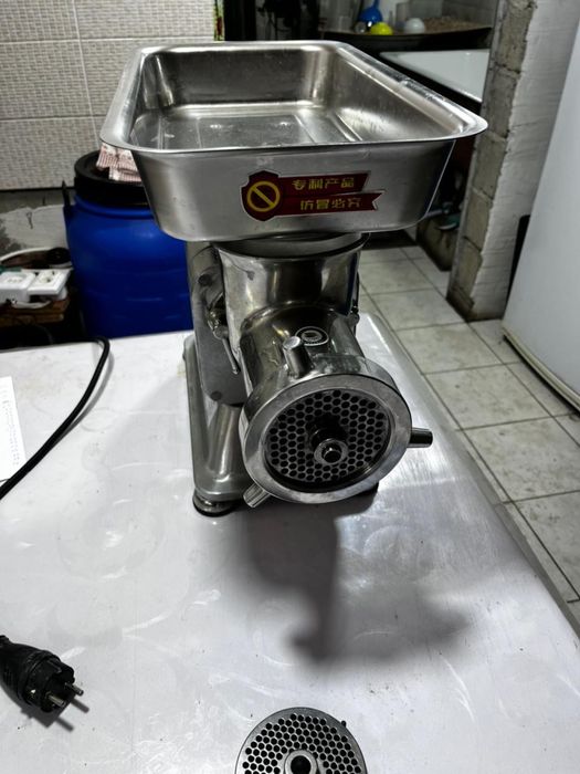 Продам мощную мясорубку