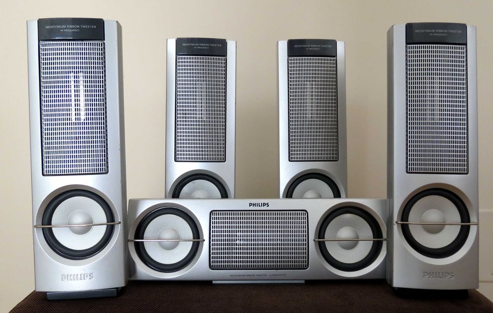 Boxe Quadral TSA 80 + TSA 220 TV , Maximum power (front/rear) : 40/70W , Maximum power (center), W: 60/100W