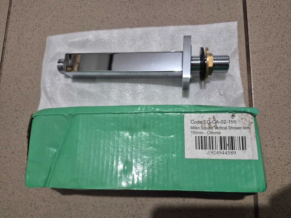 Brat vertical montat pe tavan, ptr. palarie de dus, 15 cm, crom, Milan