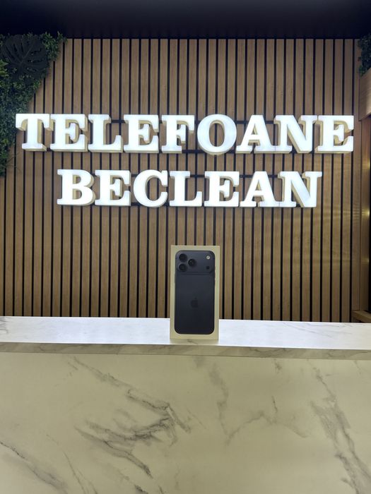 iPhone 17 Pro Max / 256GB / Blue / Sigilat