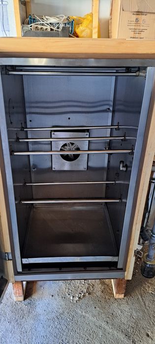 Продам коптильню до 30 кг