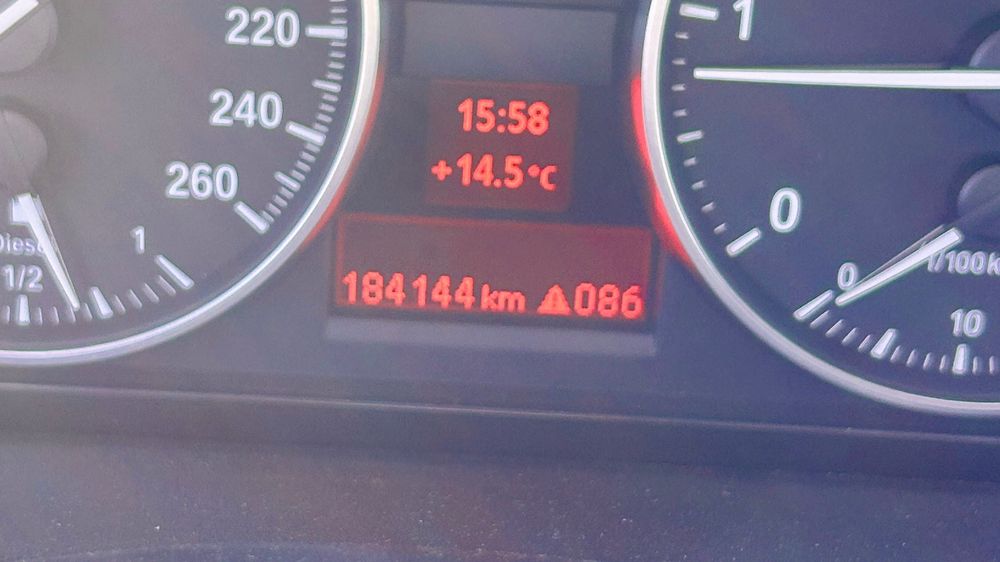 Vand BMW seria 3, 184000 km, din 2011