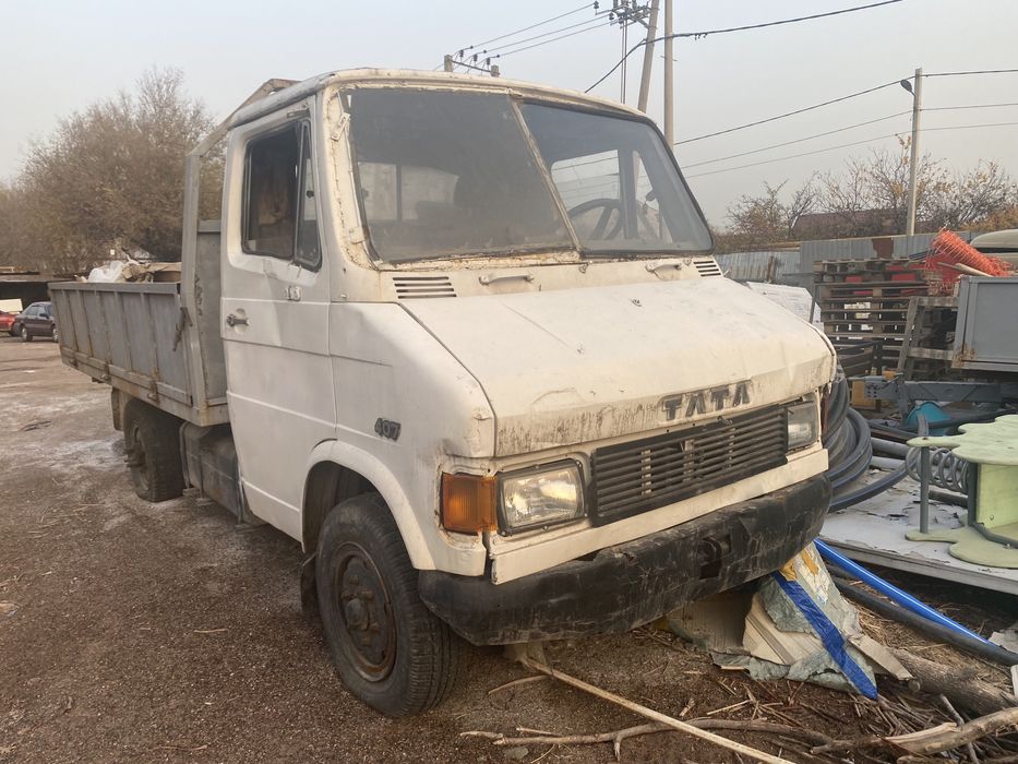 Мерседес  мини грузовик 3 тн обмен возможен