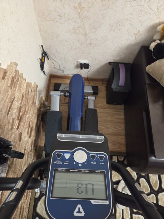 Продам элептический тренажёр