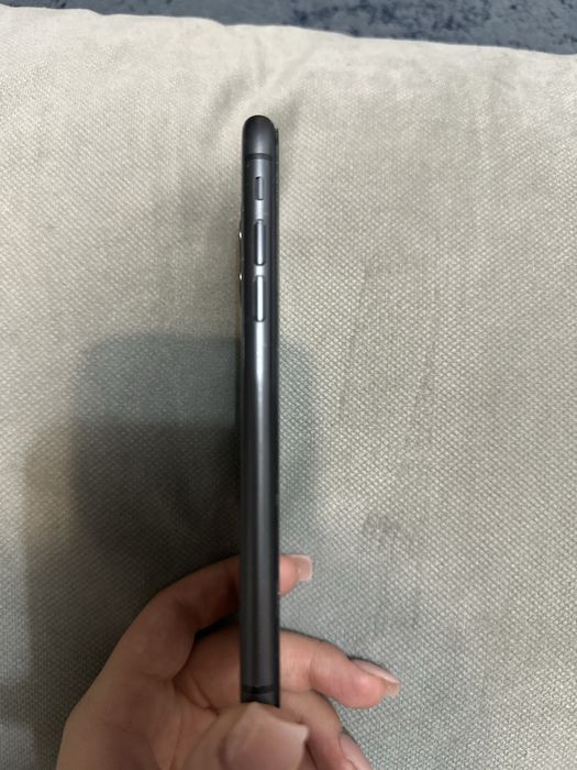 Продам iPhone 11 128 GB