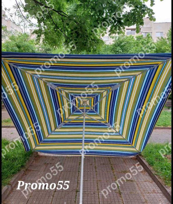 Голям квадратен градински чадър 250см. х 250см.