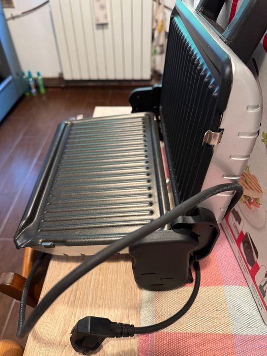 Grill Tefal Minute Grill, aproape nou, foarte puțin folosit