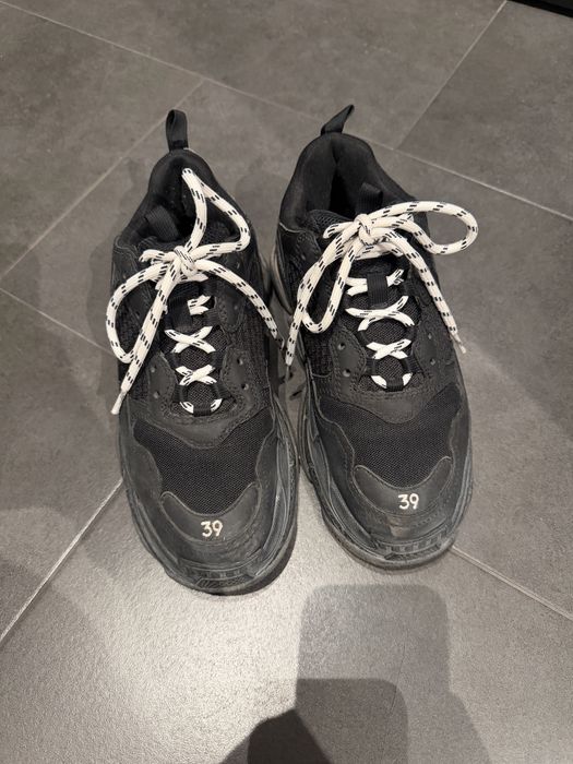 Оригинални маратонки balenciaga triple S