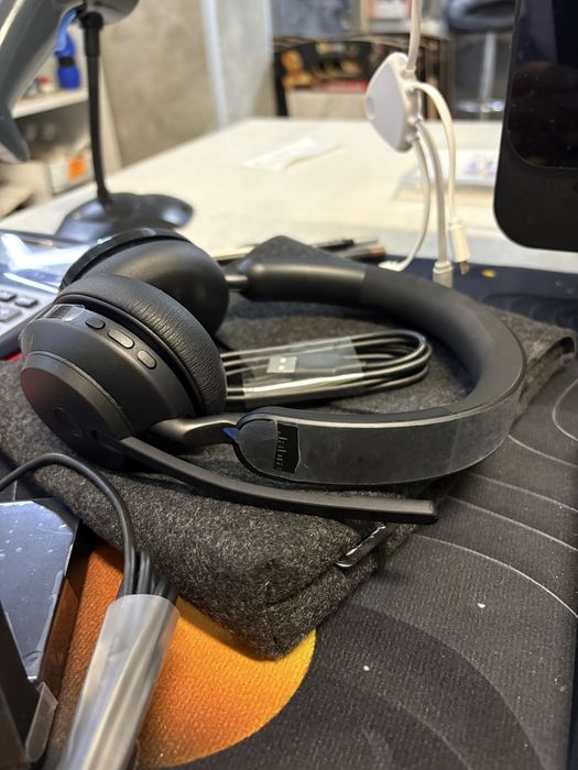 Jabra Evolve2 65