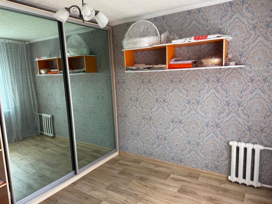 Продам трехкомнатную квартиру