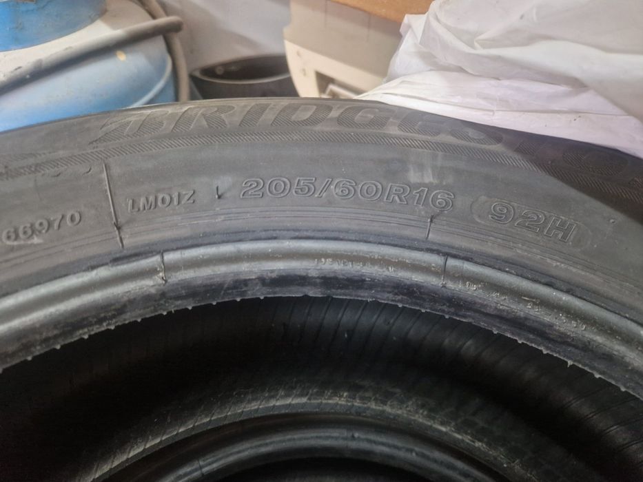 Зимни гуми Bridgestone Бриджстоун  205/60R60