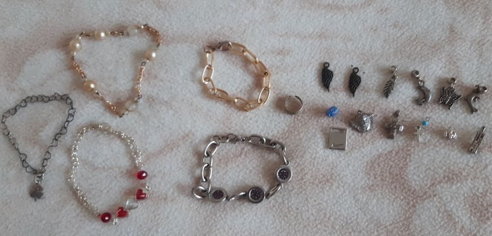 Красиви,обици,брошки,фибички и висулки