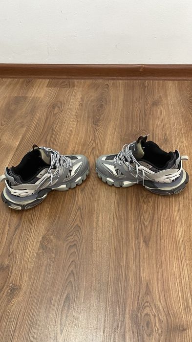Balenciaga track серые