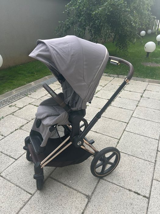 Vând Carucior 3 in 1 pentru copii Cybex Priam Platinum, cu landou si scoica, Mirage Grey cu cadru Rosegold- predare B și IF