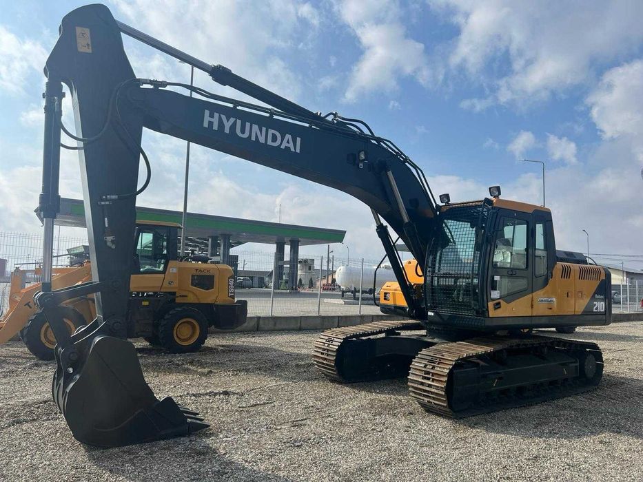 Excavator Hyundai R210 - [21 t , 141 Hp ] - Nou + Video