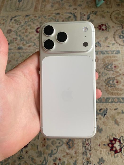 Продам айфон/iPhone 17 pro max
