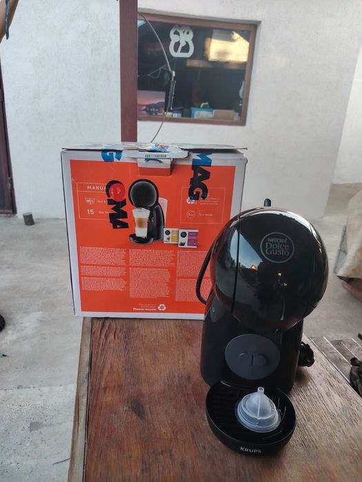 Mașină de cafea cu capsule