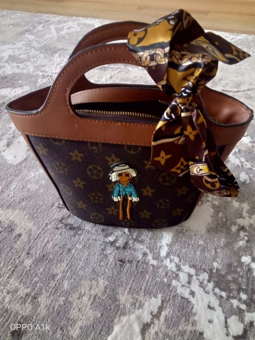 Продам сумочку в отличном состояние