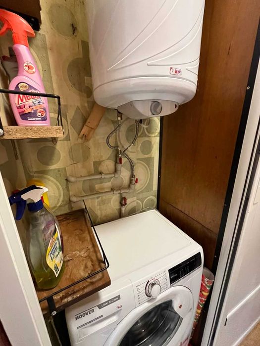 Тристаен апартамент (преустроен от двустаен) за продажба – ж.к. Изток, Казанлък