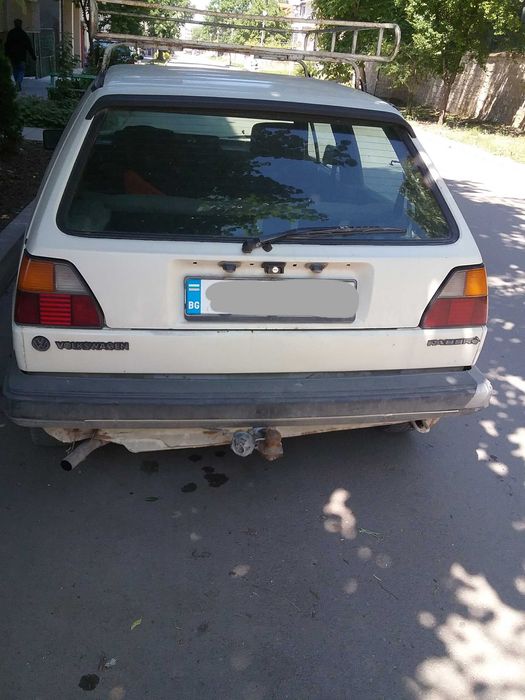 Фолксваген Голф 1.6 бензин, 1986 година с две врати, в добро състояние