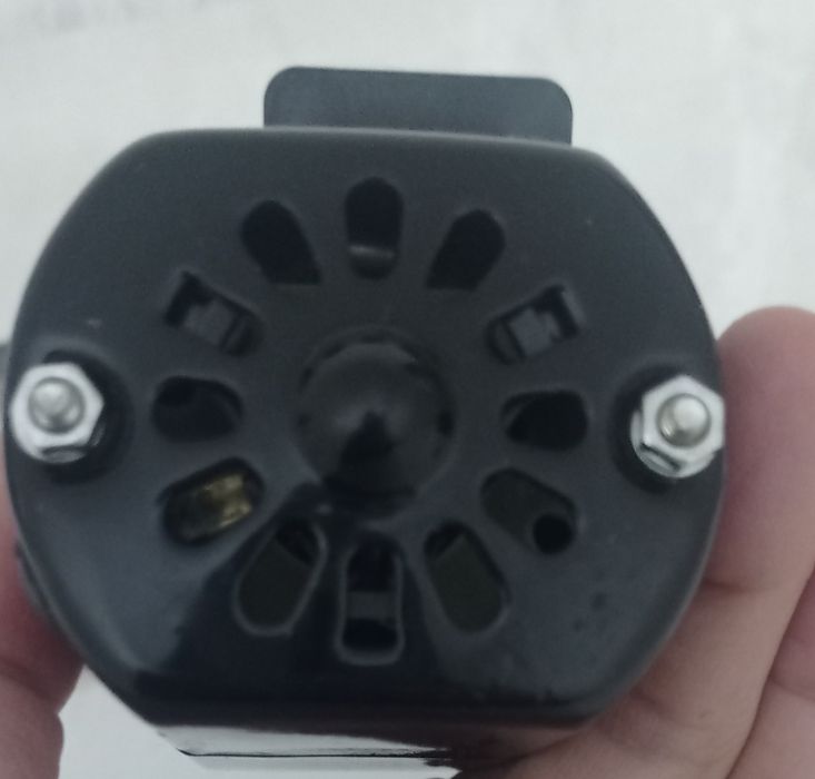 Элетромотор для швейной машинышины