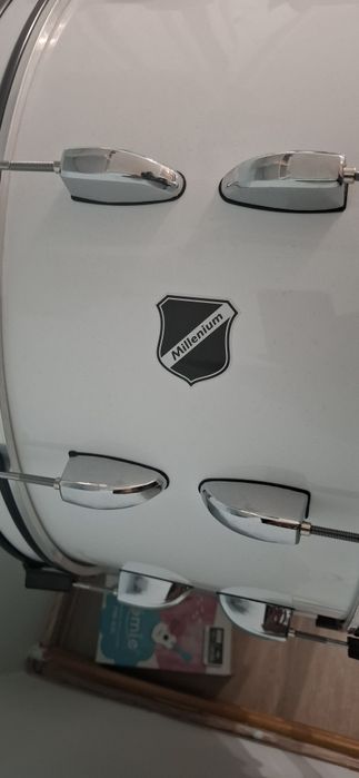 Instrument muzical Thomann ( Toba) si Cinele