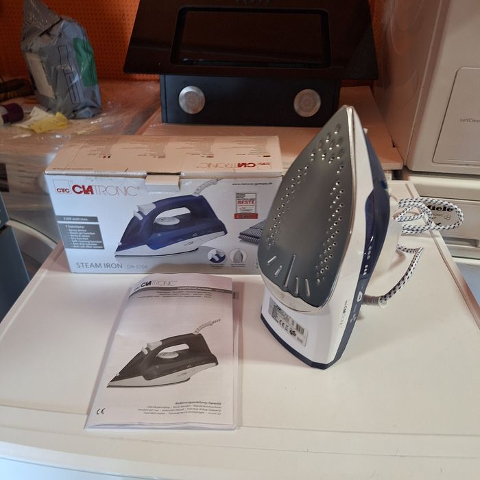 Парна ютия с 7 функции 2200W внос от Германия чисто нова