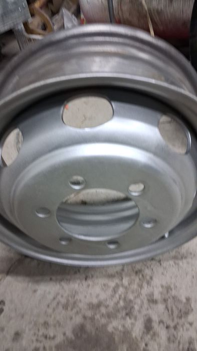 Поодам диски от ивеко дейли 35с15