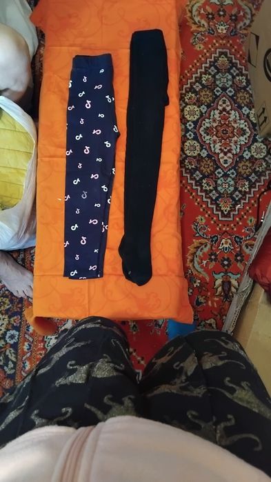 Продам штаны на девочку 5-6 лет