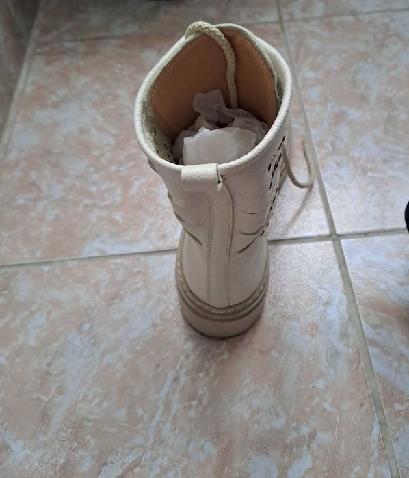 Ghete piele naturala bej