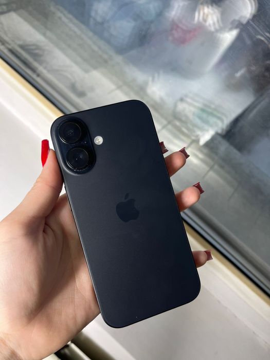 Продам айфон 16 в идеальном состоянии