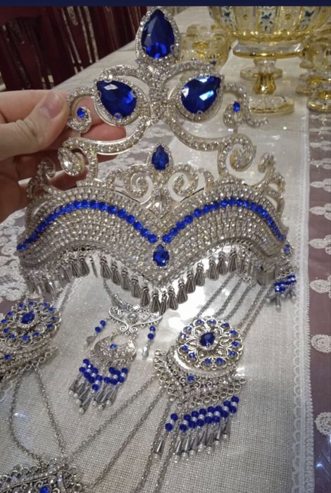 Tillo qosh komplekt