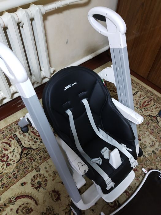 Стульчик SKILLMAX для кормления.