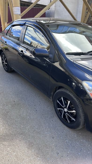 Продам Toyota Yaris