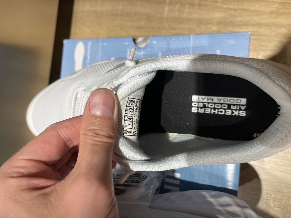 Кроссовки Skechers