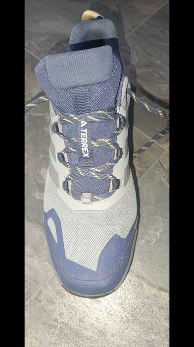 Мъжки зимни обувки adidas