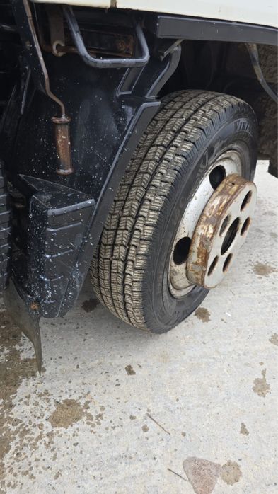 Mitsubishi Canter cu carlig abrollkipper